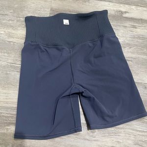 Vuori Azure Rib Studio Shorts